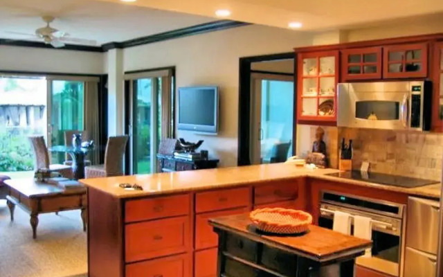 Waipouli Beach Resort D102 by RedAwning