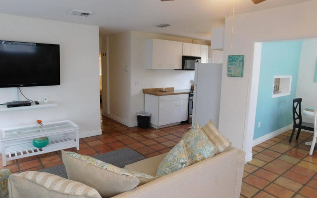 Nokomis Inn and Suites