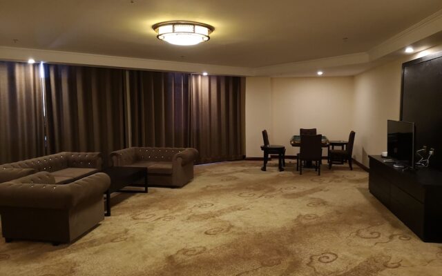 Yanlong Hongshun Hotel