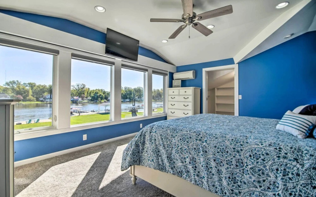 Home on Fox River: Modern Decor Style!