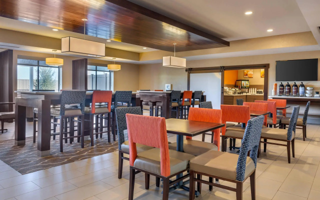 Comfort Suites Florence - Cincinnati South