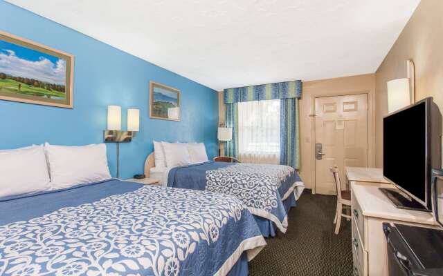 Days Inn by Wyndham Bradenton I-75