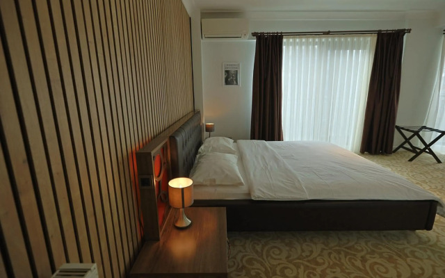 My Suit Residence
