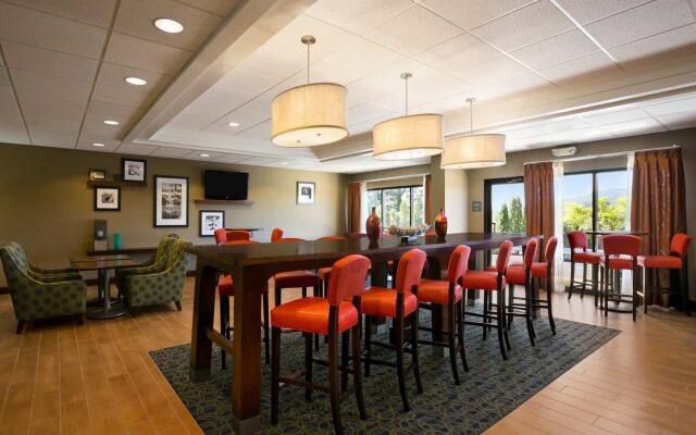 Hampton Inn Bedford