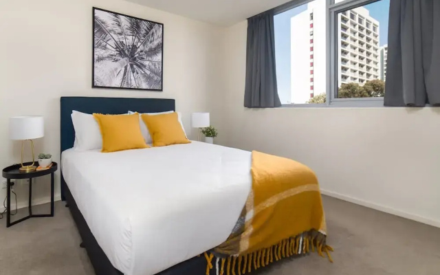 Central 1-bed With Parking, BBQ