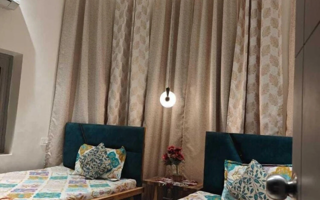Naari Home Stay