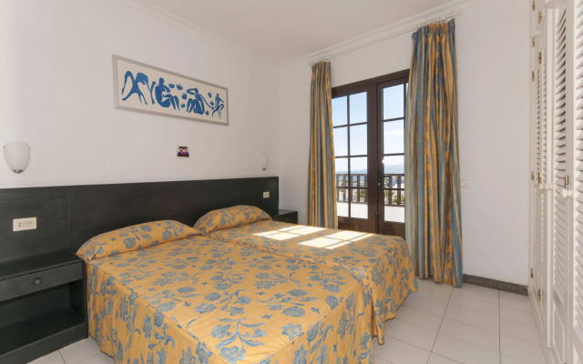 Apartamentos Plaza Azul