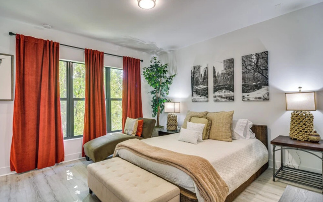 Modern Tampa Townhome Near Midtown WFH Friendly