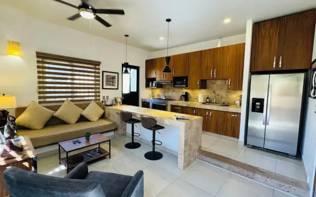 Luxurious 3 Bedroom Retreat in Ajijic - Sleeps up to 6 - Walk to Everything