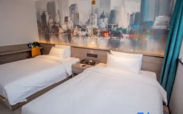 Rest Yizhi Hotel (Shijiazhuang North Station Heping West Road)