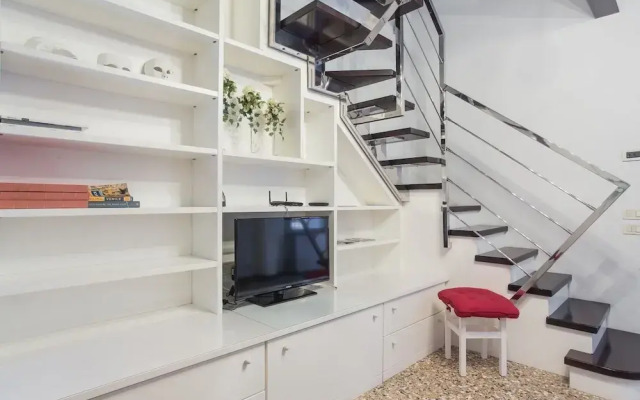 Venezia - Calle della Regina 752b