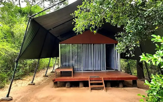Yala Ravana AC Luxury Tented Safari Camp
