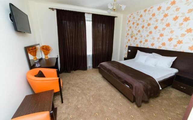 Hotel Miky