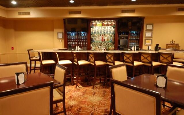 Best Western Richmond Suites H