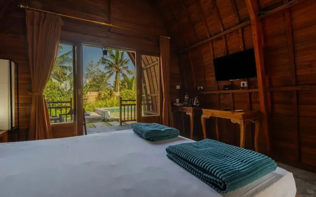 Kubu Selat Villa and Glamping