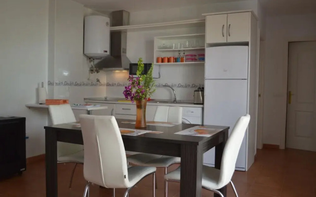 Ground floor apt with kitchenette, private patio, west facing