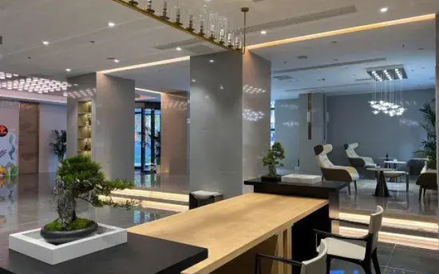 Yuhuangding Hotel