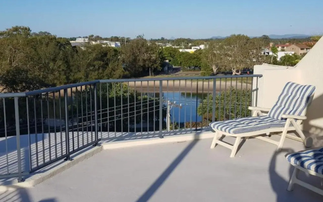 Sailfish Cove & RIVA Apartments