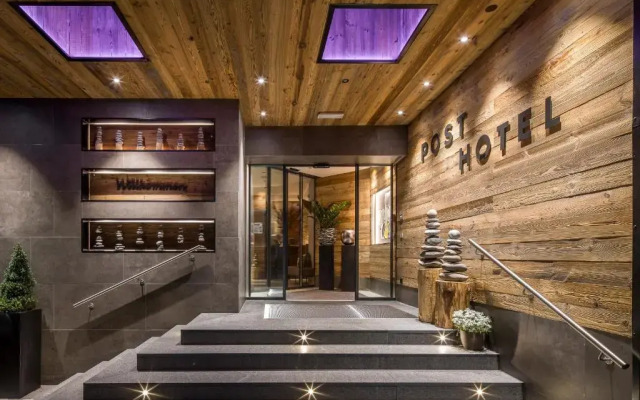 Post Hotel