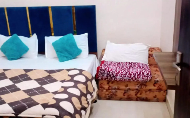 Arora Classic Guest House by OYO Rooms