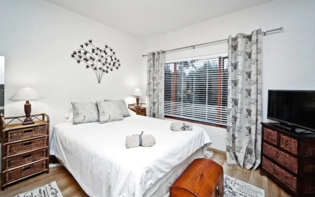 50 on Shepherd Boutique Guest House