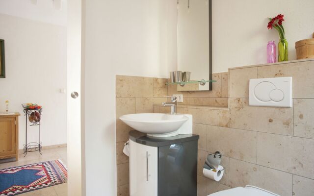 Beautiful Apartment With Private Terrace and a Separate Entrance