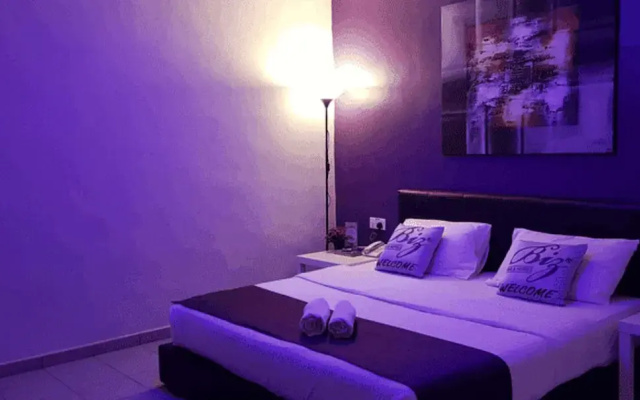 Biz Hotel