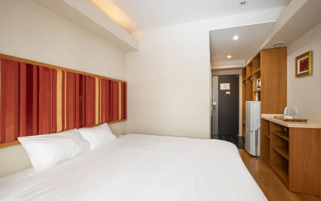 M Hotel