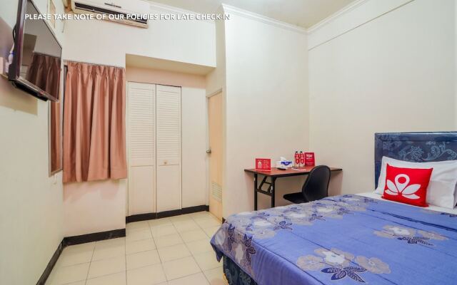 ZEN Rooms Basic near BTC