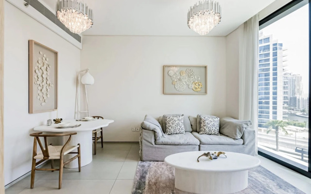 Luxury at JBR Jumeirah Gate Tower 1