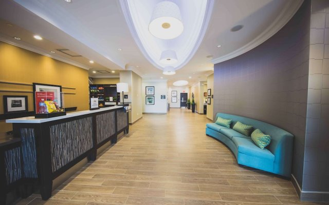 Hampton Inn & Suites by Hilton Bolton