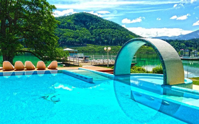 Amerika-Holzer Hotel Resort