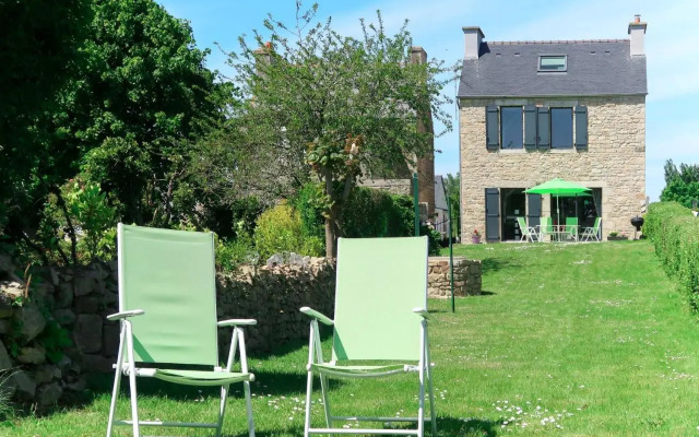 Holiday Home Ty Angèle - PLC239