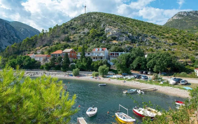 Awesome Home in Trstenik With Wifi and 2 Bedrooms