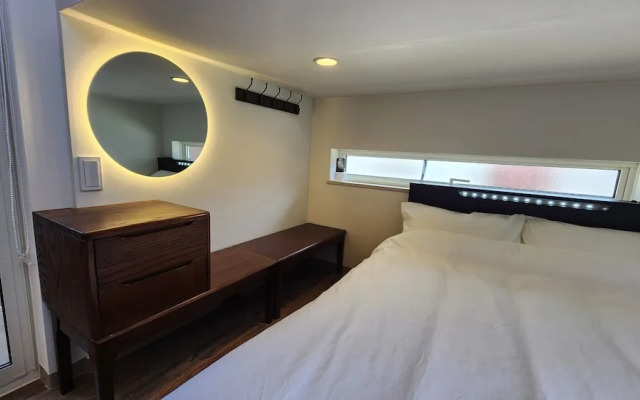 Zumi Terrace Uchinaamiya Resort