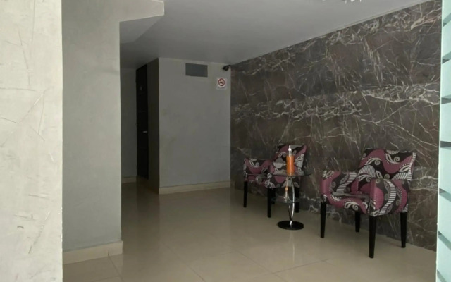 Grupo Kings Suites Chimborazo