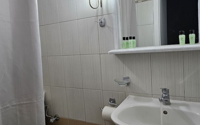 Hotel Leta