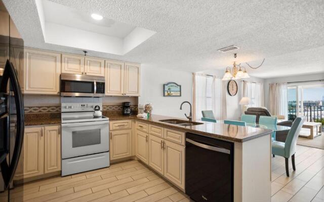 405 Beach Place Condos