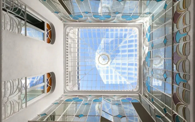 Numa Seville Solea