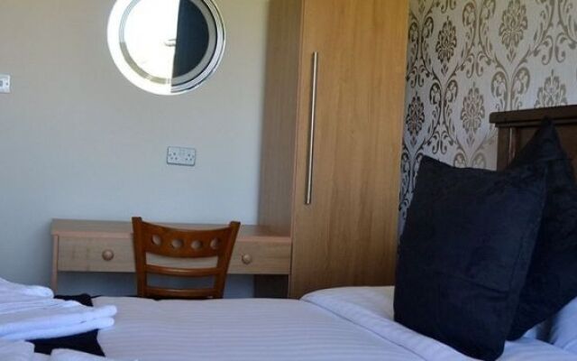 Countryside Express Hotel, Dinner, B&b