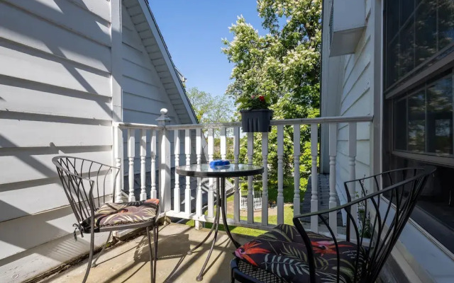 Chestnut Inn Bed and Breakfast