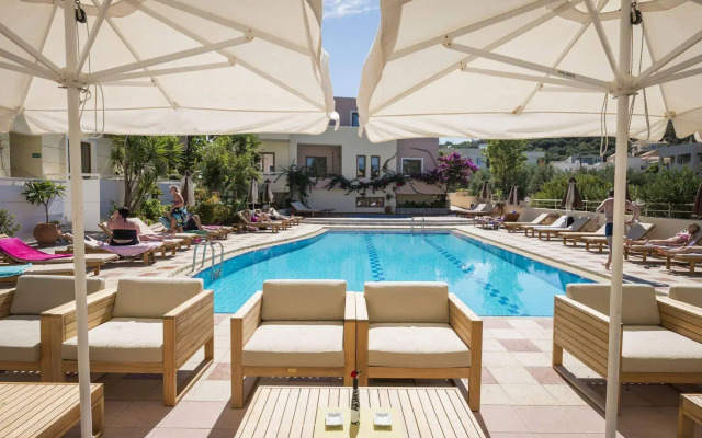 Oscar Suites & Village
