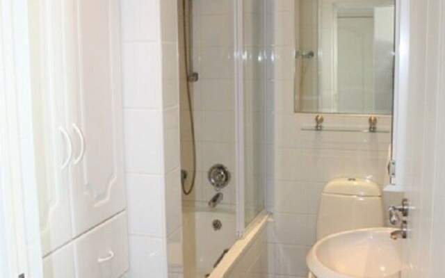 Leisure Bay Apartments