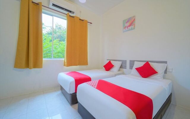 OYO 90085 Crystal Sintok Chalet