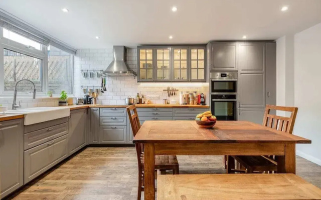 Chic 3Bd House W/terrace in Brixton-victoria Line