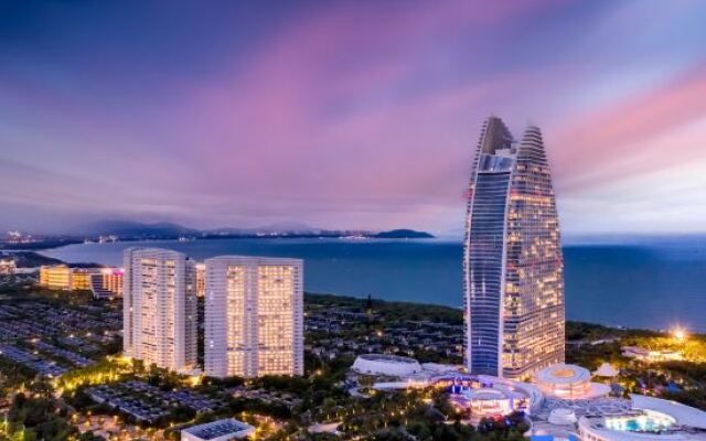 Sanya Haitangwan Nanhai Zhiqing Seaview Apartment (Yate Duty Free City Shop)