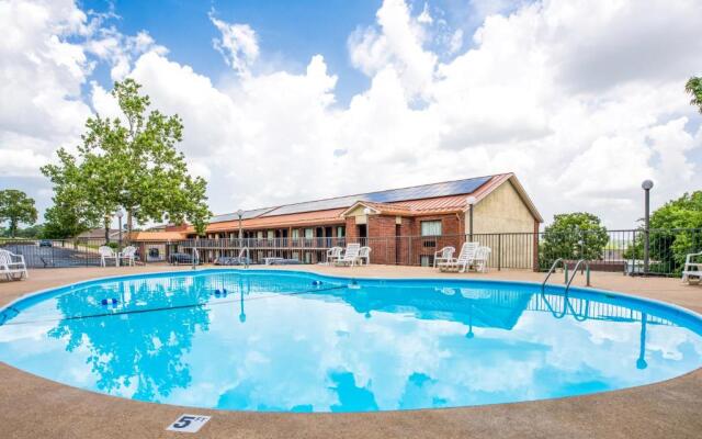 Branson's Best Motel