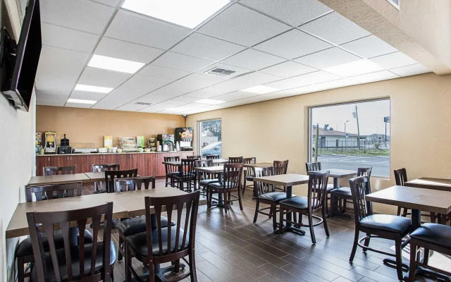 Quality Inn & Suites Heritage Park