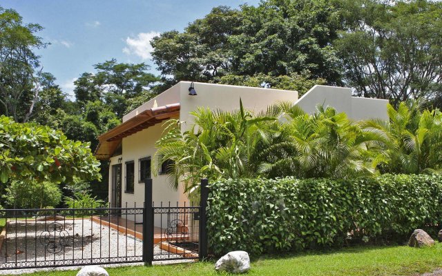 Guacamaya Lodge