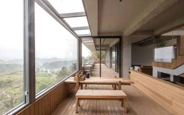 Fuyanjian Homestay (Jindaoxia Resort)